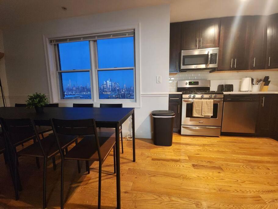 Luxurious 2 Bed ! Mins To Nyc! Apartment Union City Ngoại thất bức ảnh
